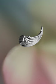 Anthurium earring small - silver & vermeil
