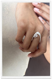 La Vague ring - Ocean Foam diamonds with pear