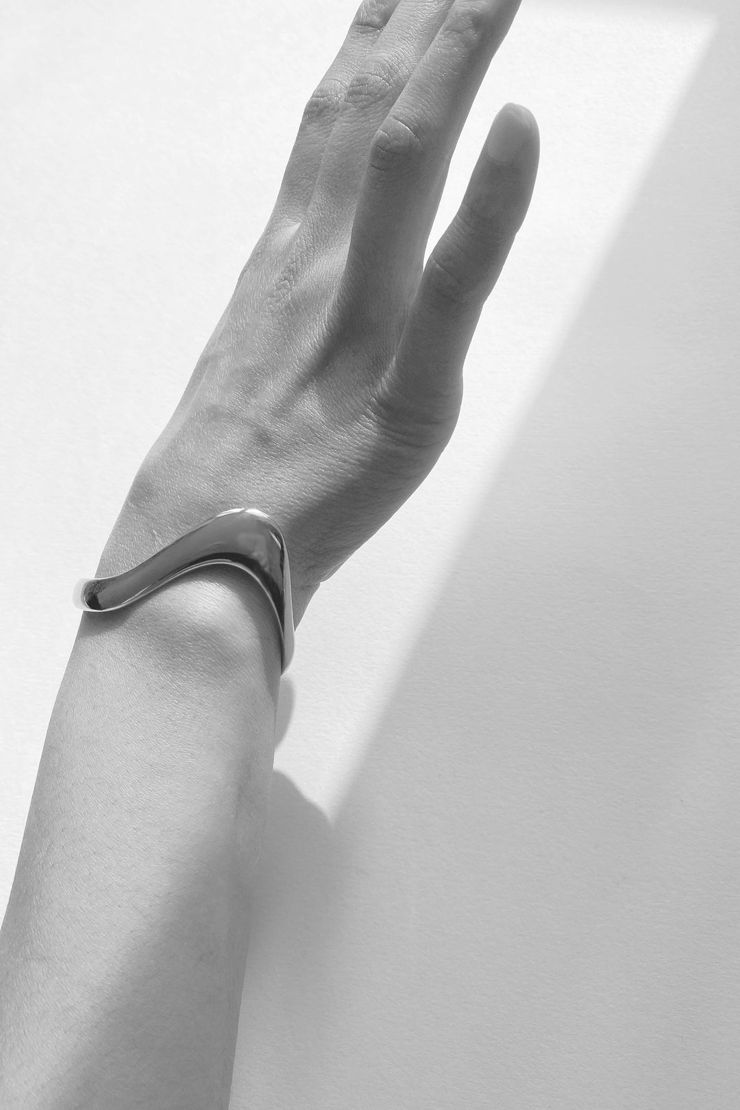 【関税込み】Sarah Madeleine Bru シルバー Ulna ブレスレット Ulna bracelet – Sarah Madeleine Bru