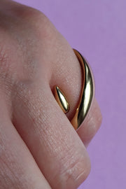 Petite Aile ring with drop