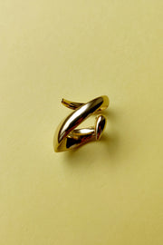 Petite Aile ring with drop